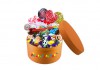 Фото Сладкая коробочка с живыми цветами и сладостями на заказ