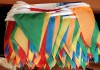 Фото Флажная гирлянда с разноцветными флажками